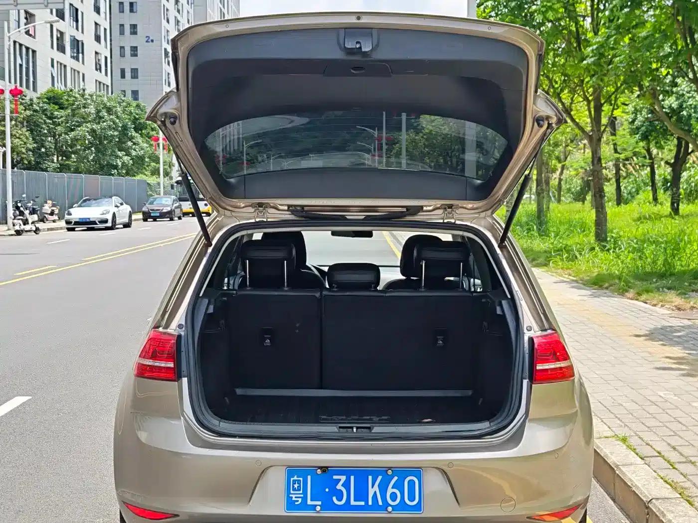2015 Golf 1.2TSI Automatic Comfort — миниатюра 11