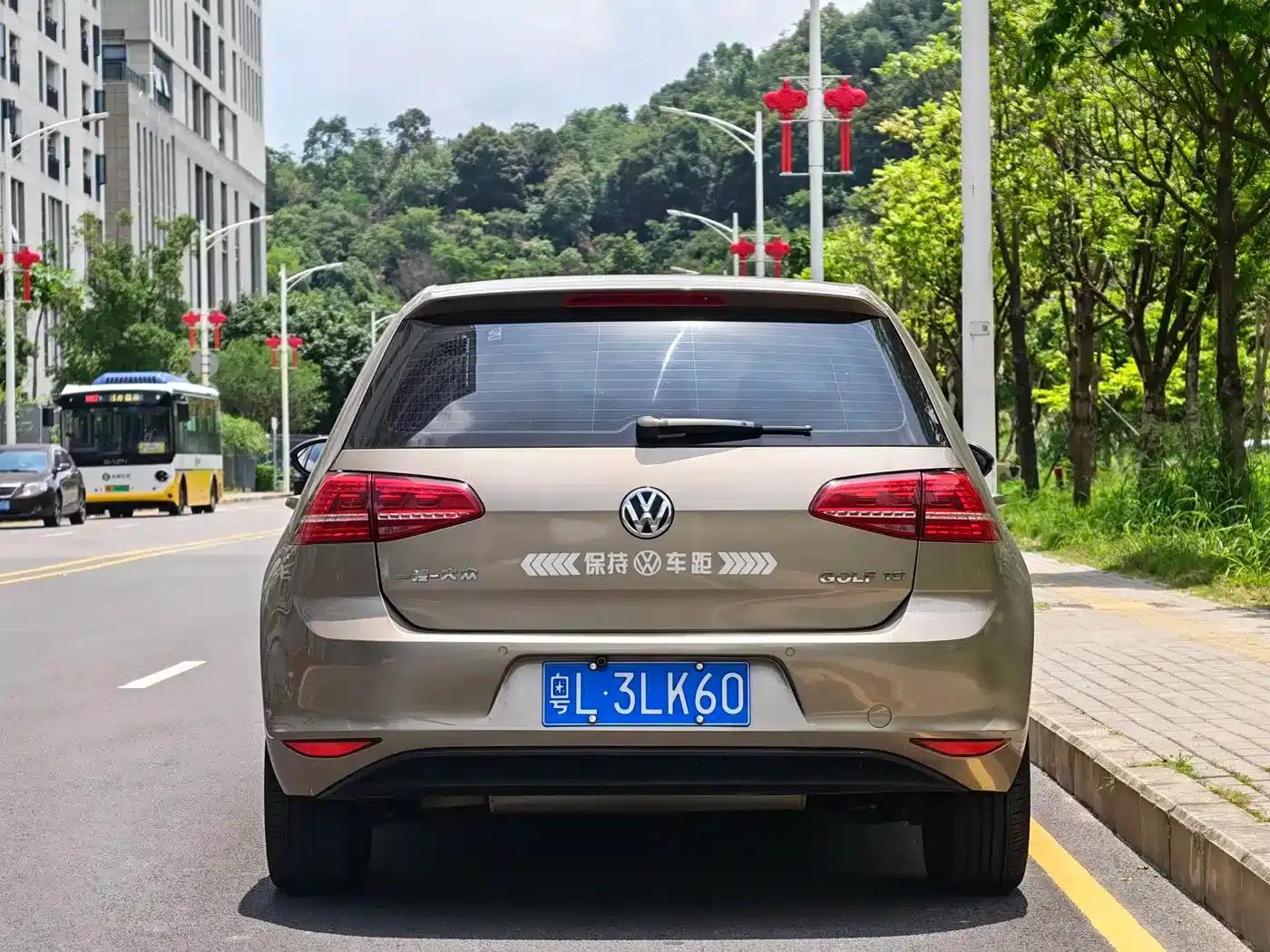 2015 Golf 1.2TSI Automatic Comfort — миниатюра 5