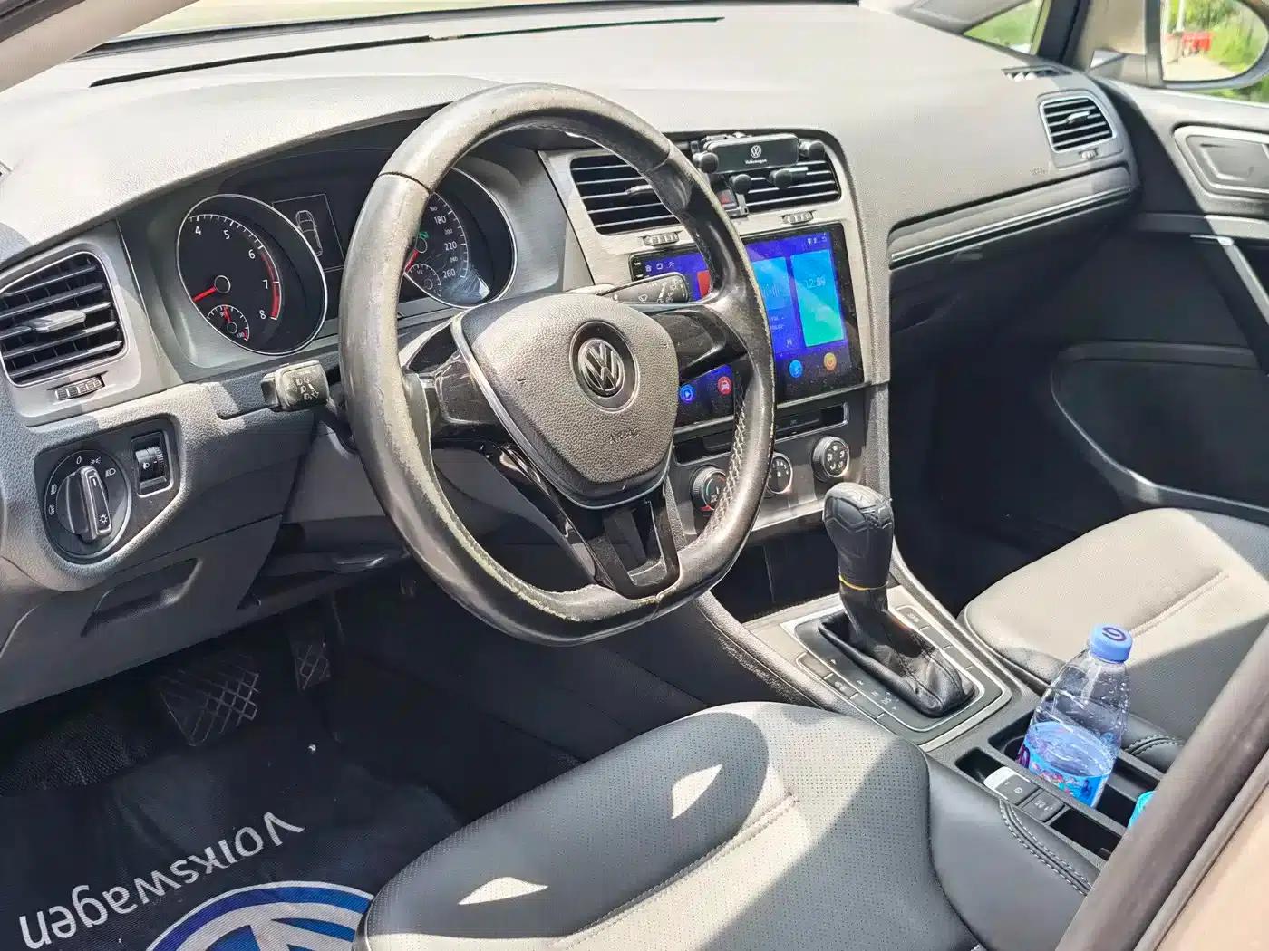 2015 Golf 1.2TSI Automatic Comfort — миниатюра 8