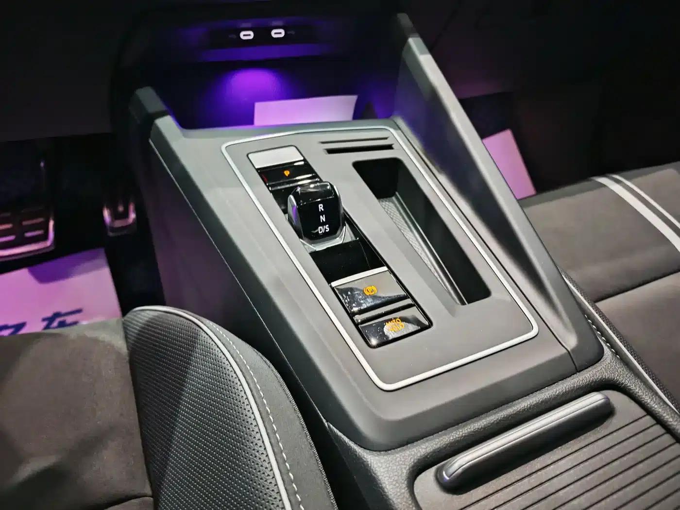 2023 Golf 280TSI DSG R-Line — миниатюра 12