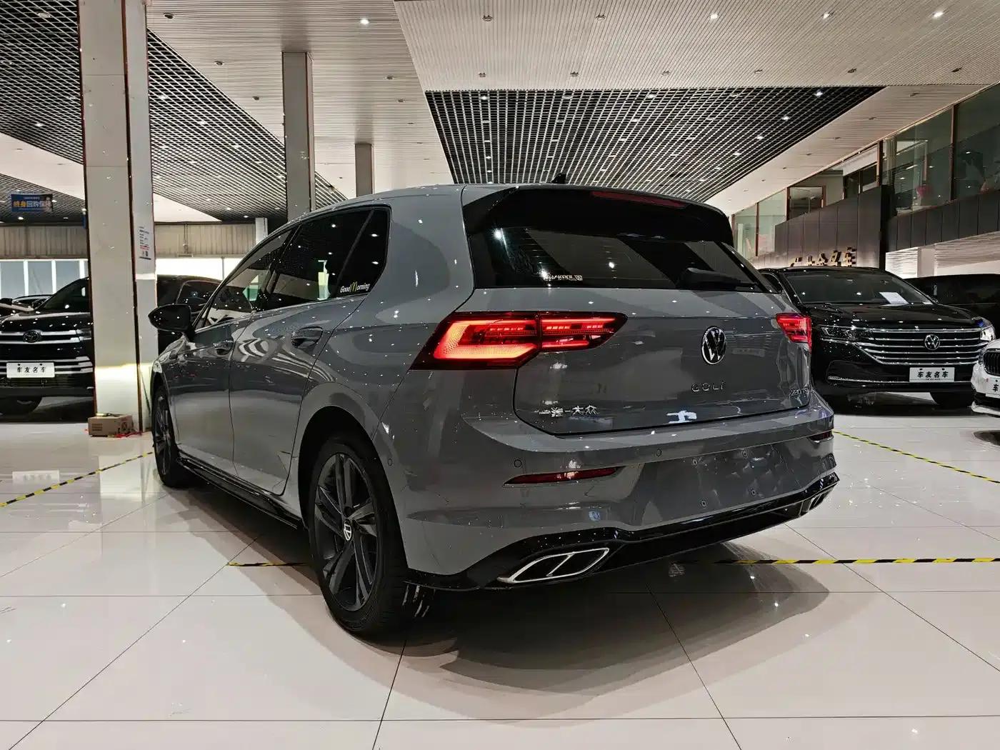 2023 Golf 280TSI DSG R-Line — миниатюра 14
