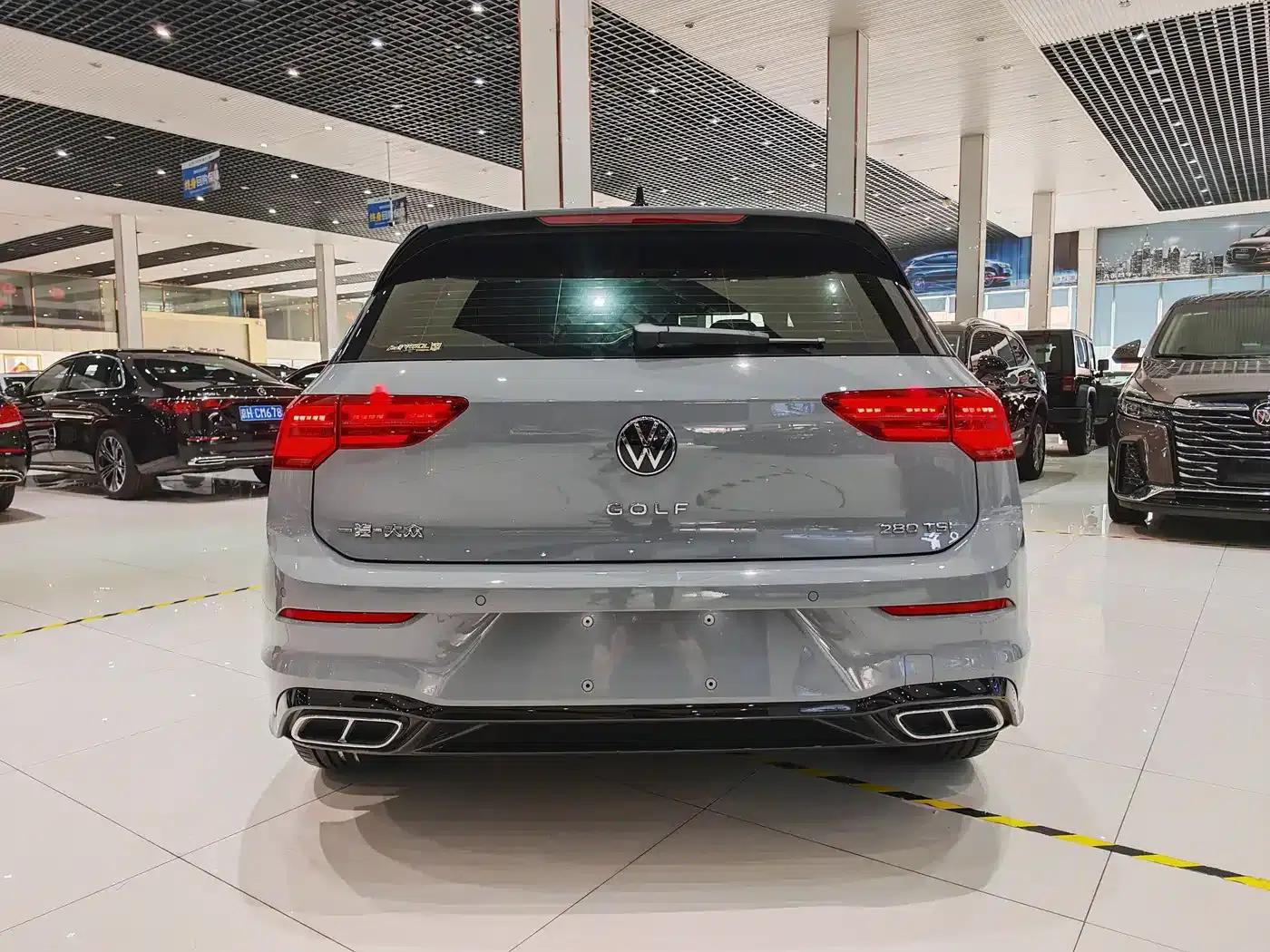 2023 Golf 280TSI DSG R-Line — миниатюра 15
