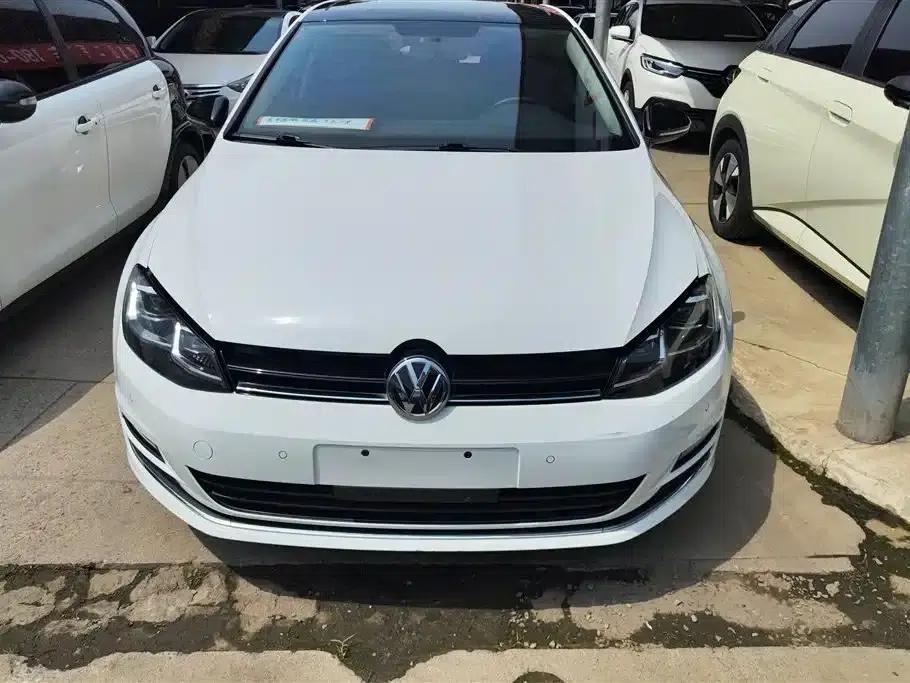2017 Golf 1.6L Automatic Comfort Millionth Unit Commemorative Edition — миниатюра 2