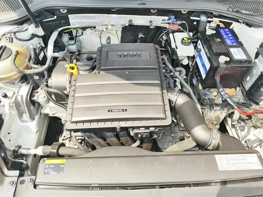 2017 Golf 1.6L Automatic Comfort Millionth Unit Commemorative Edition — миниатюра 10