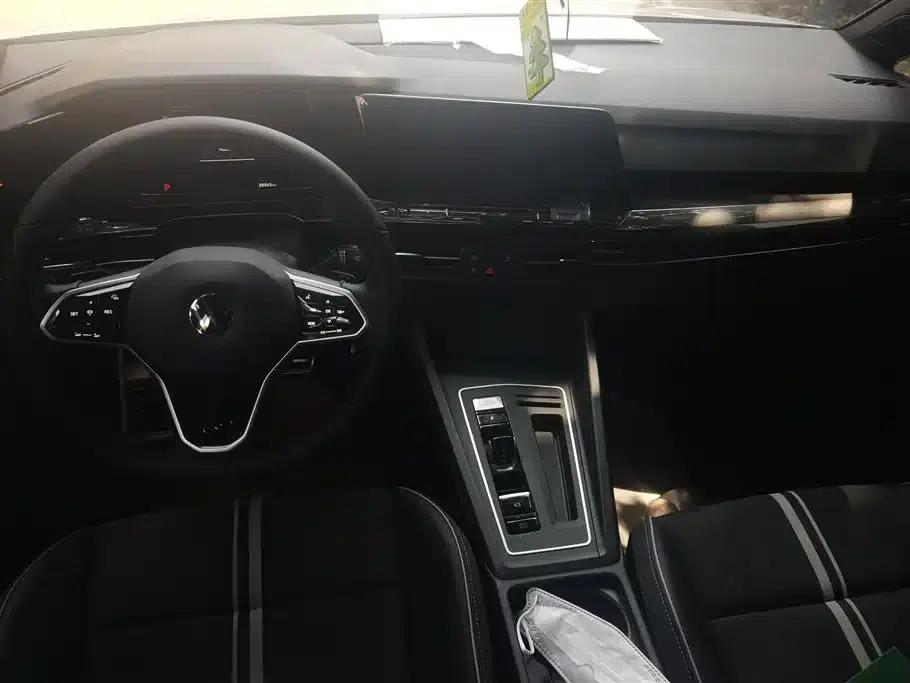 2021 Golf 280TSI DSG R-Line — миниатюра 12