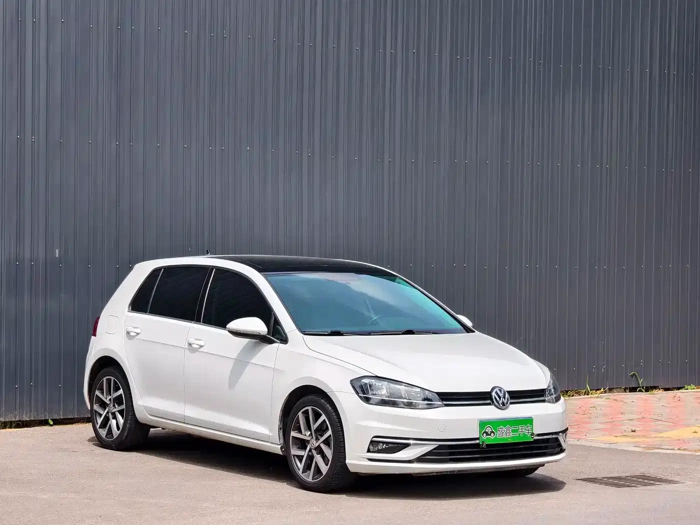 2020 Golf 200TSI DSG Comfort — миниатюра 3