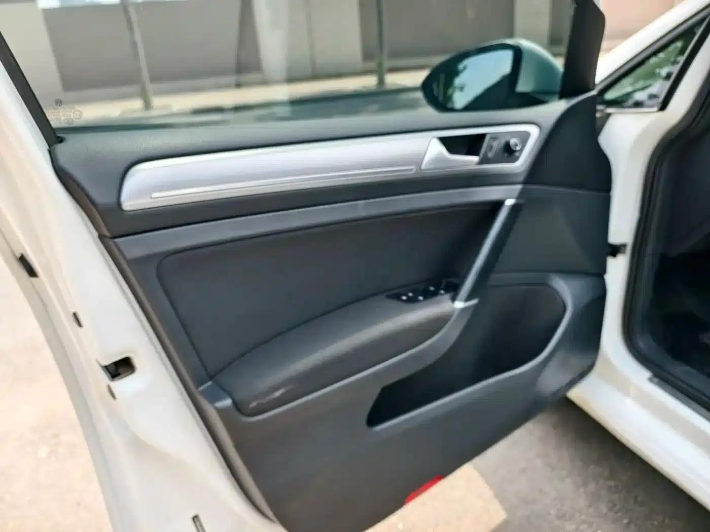 2020 Golf 200TSI DSG Comfort — миниатюра 21
