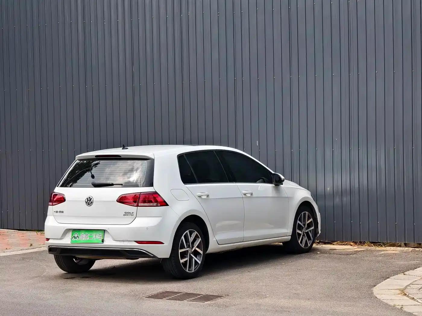 2020 Golf 200TSI DSG Comfort — миниатюра 25