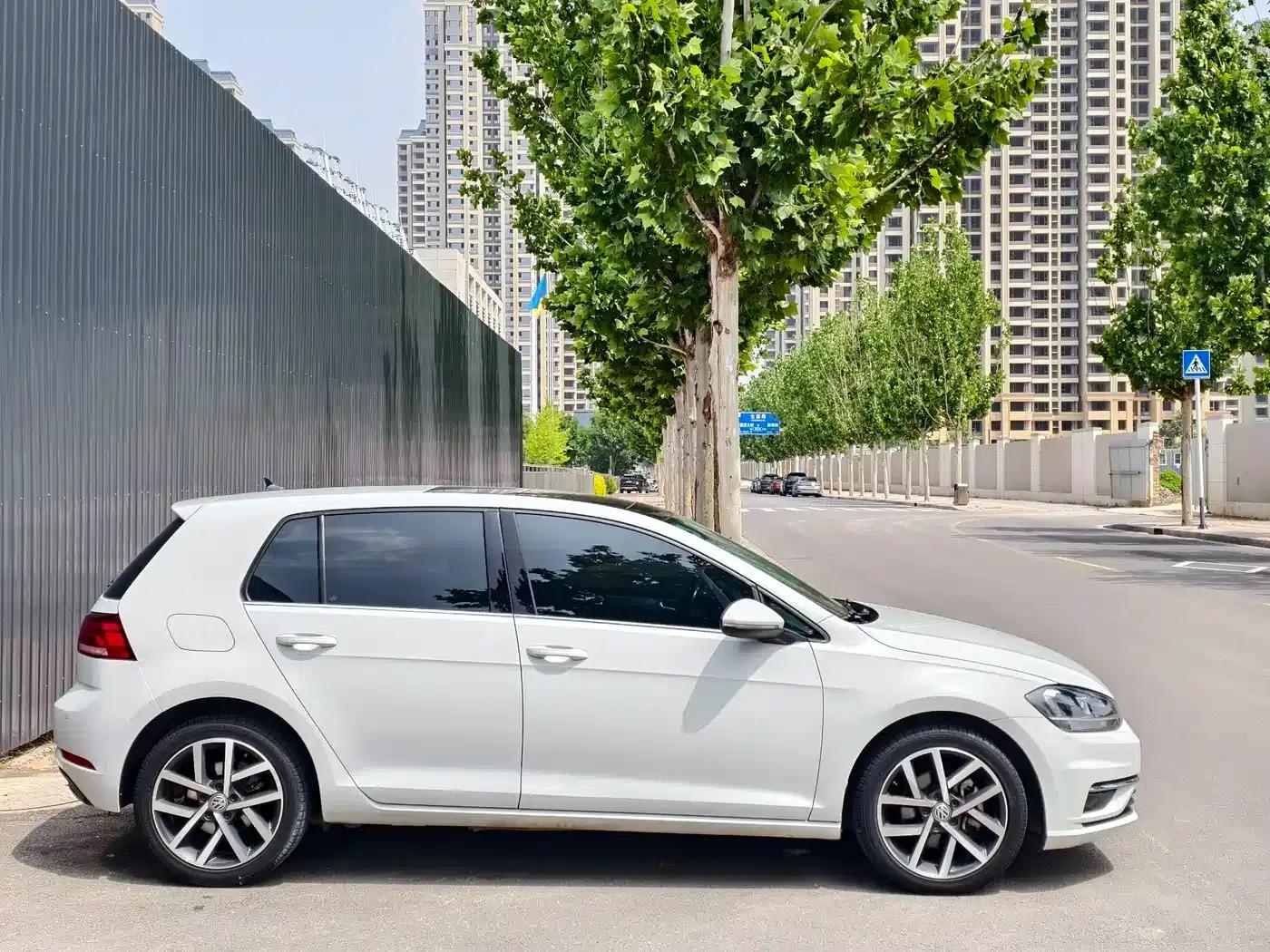2020 Golf 200TSI DSG Comfort — миниатюра 4