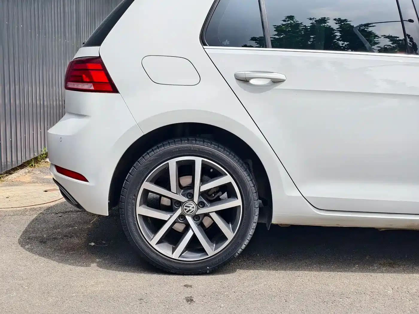 2020 Golf 200TSI DSG Comfort — миниатюра 5