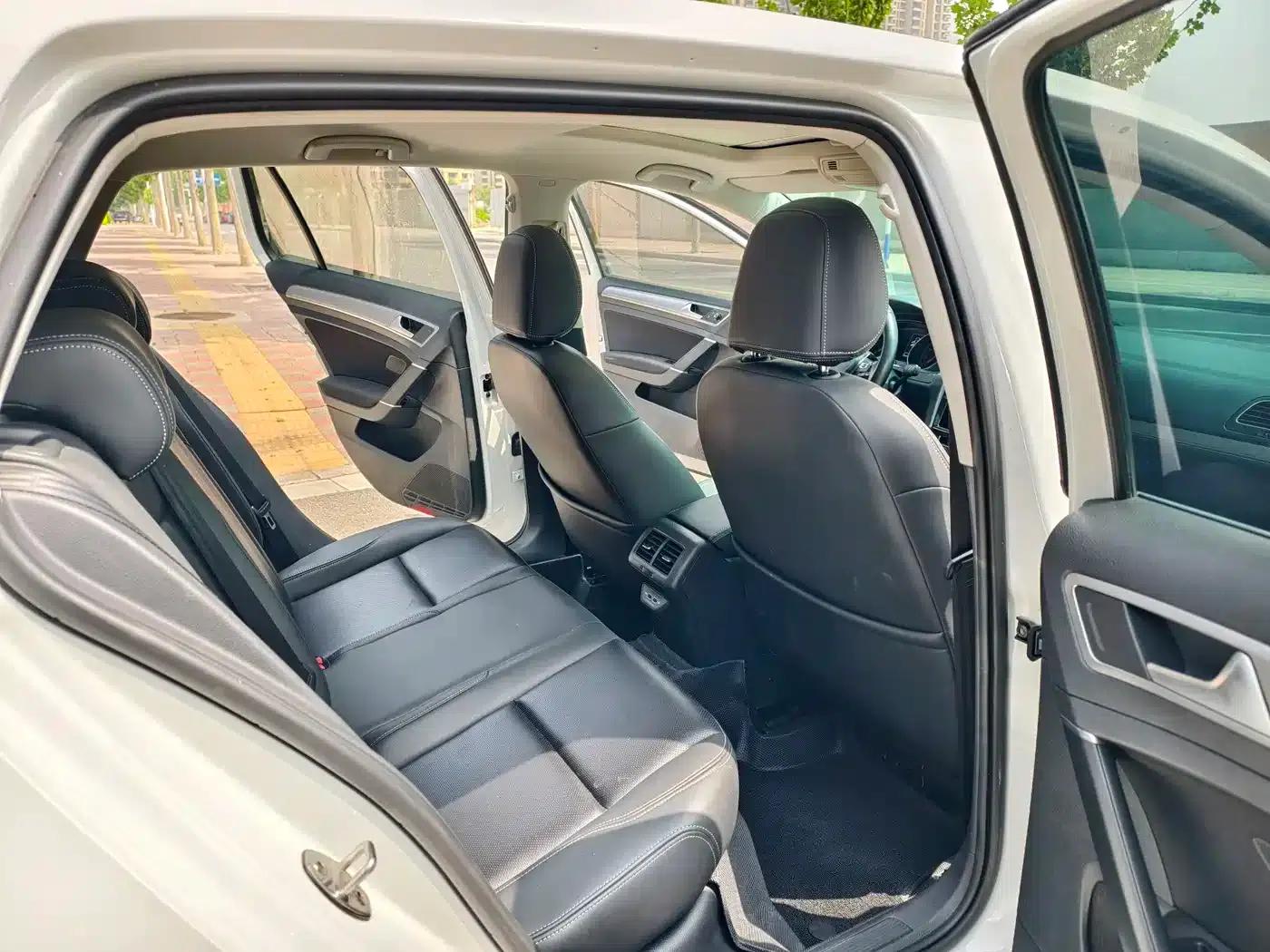 2020 Golf 200TSI DSG Comfort — миниатюра 6
