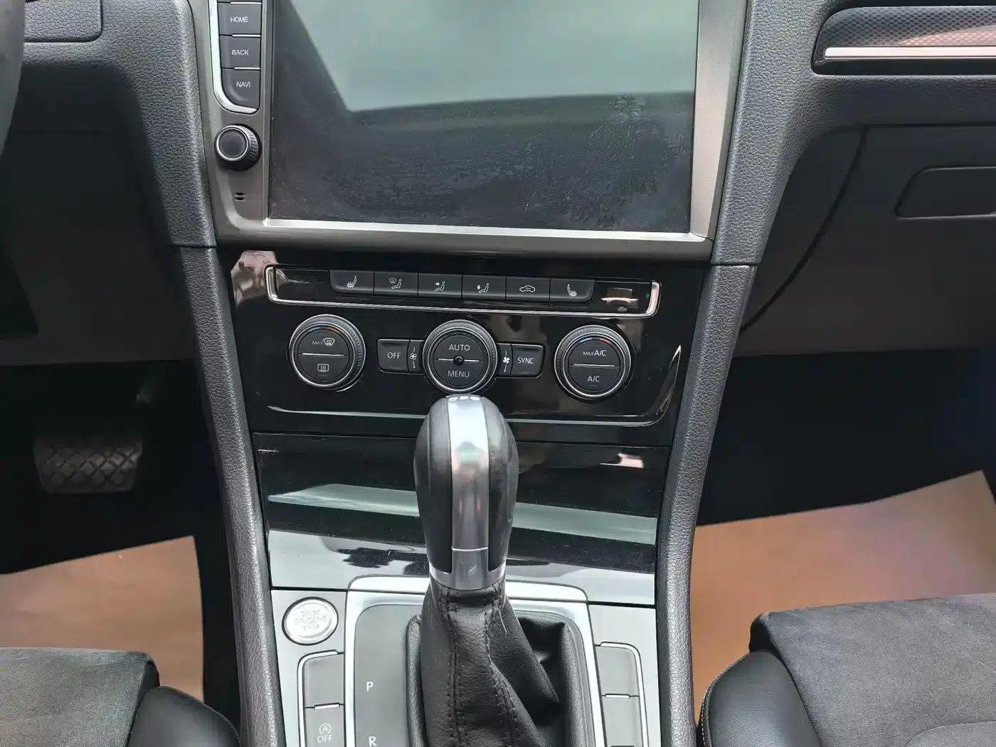 2015 Golf 1.4TSI Automatic Flagship — миниатюра 10