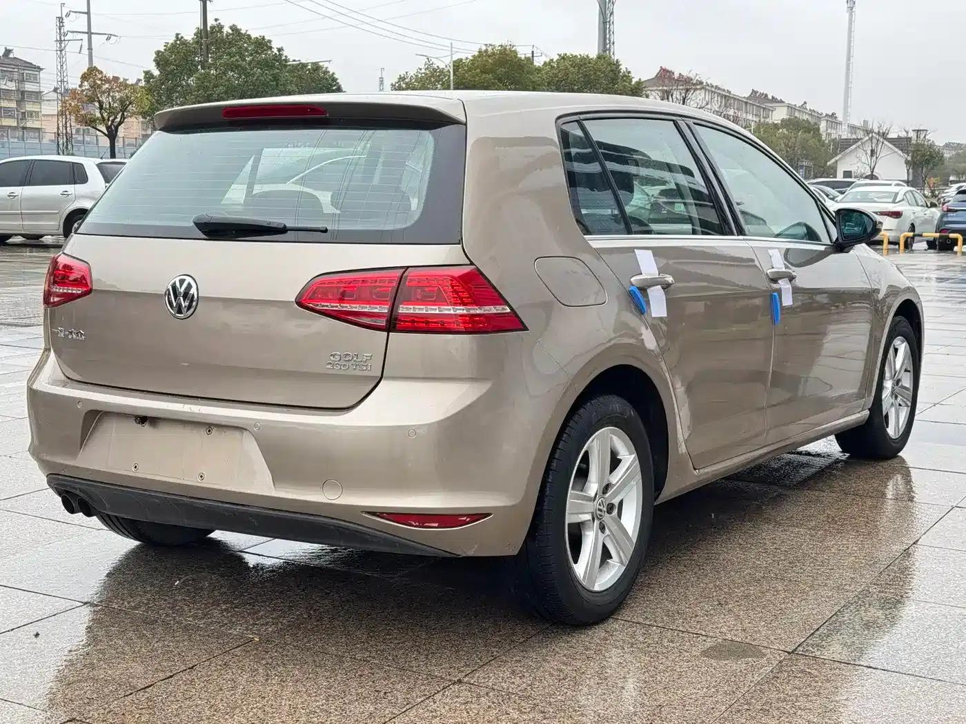 2016 Golf 230TSI Automatic Comfort — миниатюра 5
