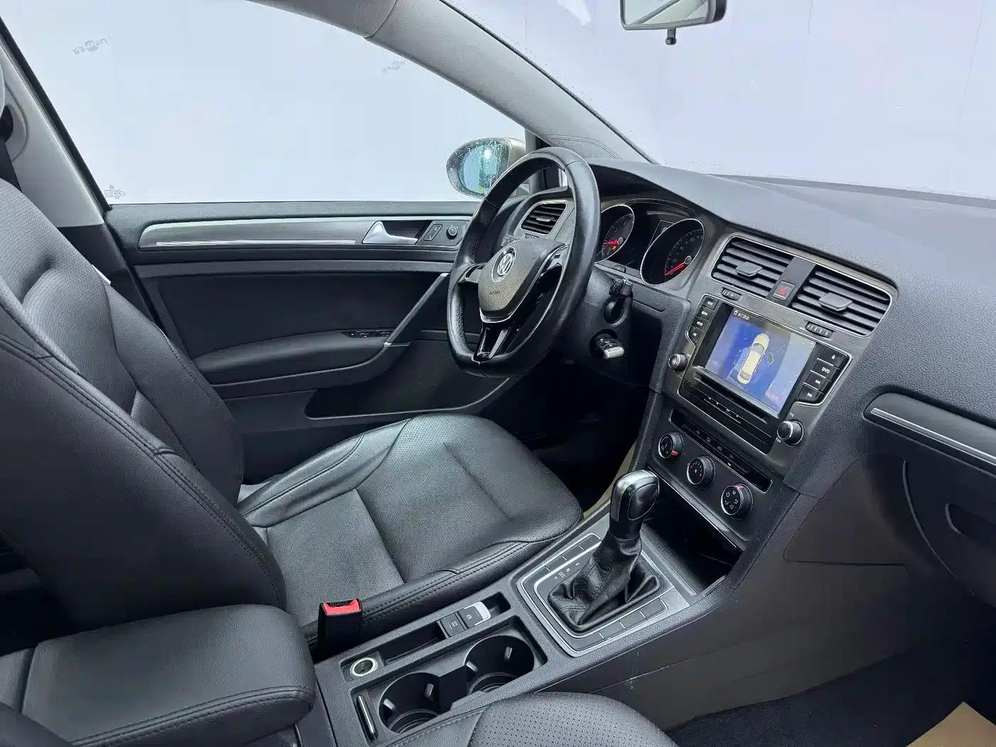 2016 Golf 230TSI Automatic Comfort — миниатюра 9