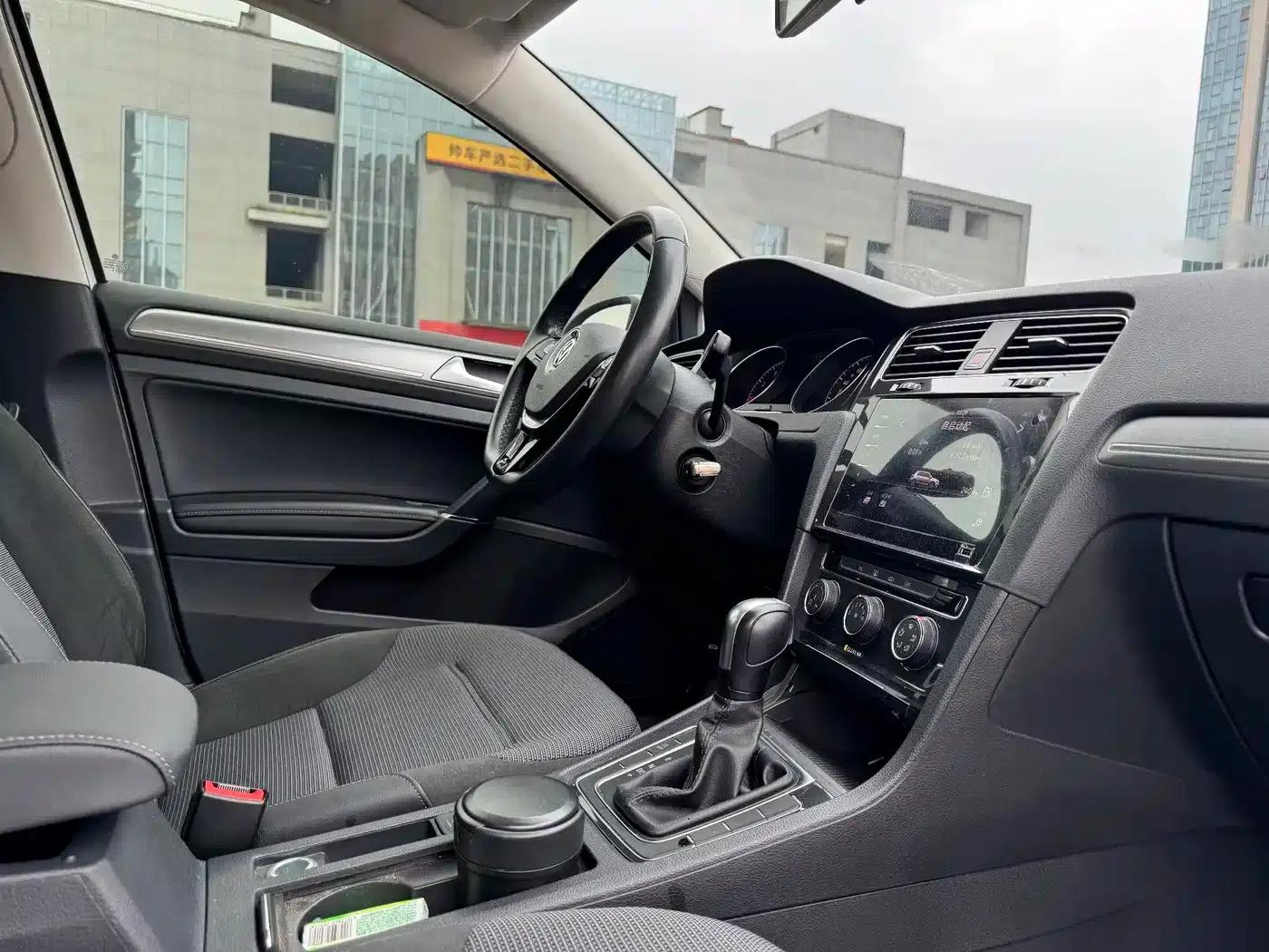 2020 Golf 280TSI DSG Comfort — миниатюра 12