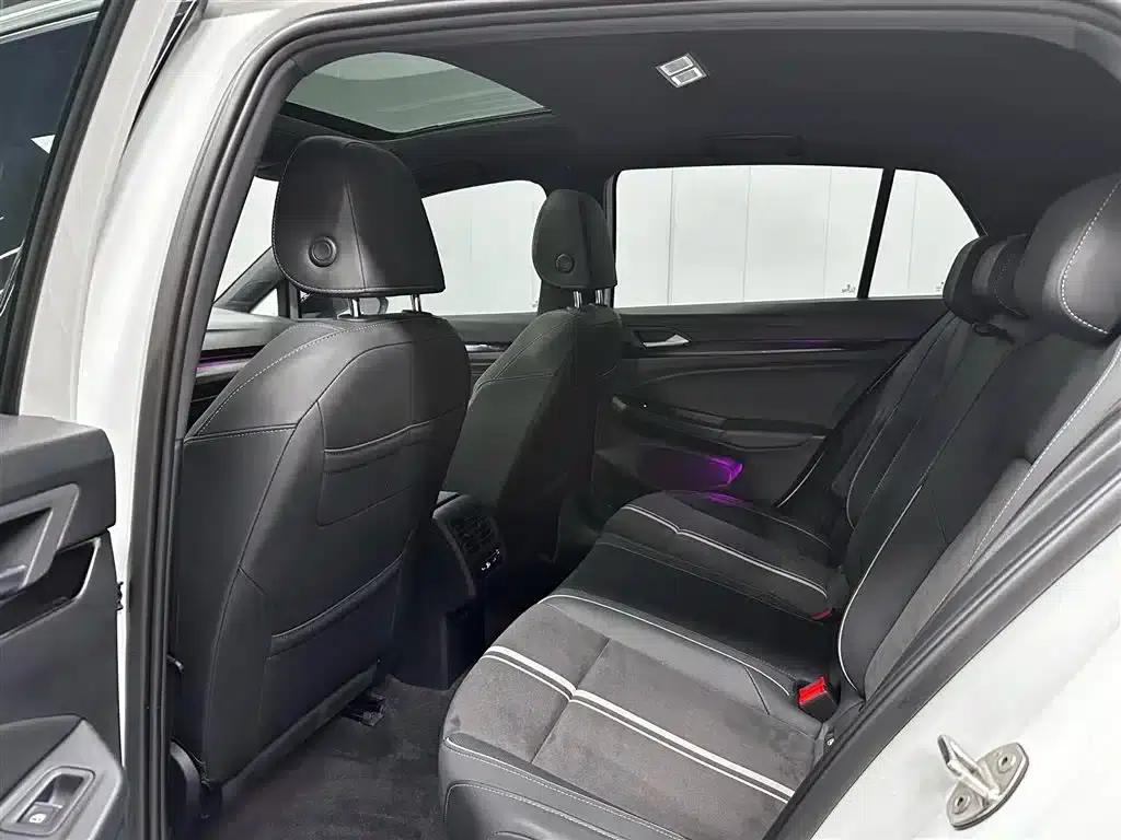 2023 Golf Facelift 280TSI DSG R-Line Lite — миниатюра 14