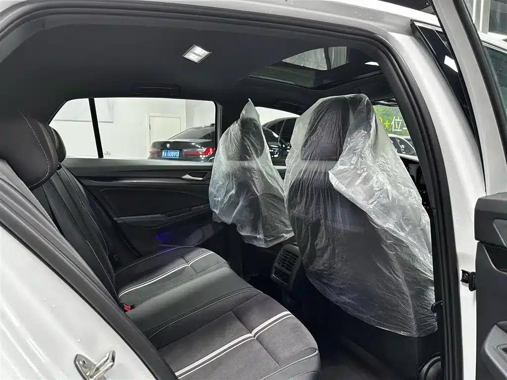 2023 Golf Facelift 280TSI DSG R-Line Lite — миниатюра 16