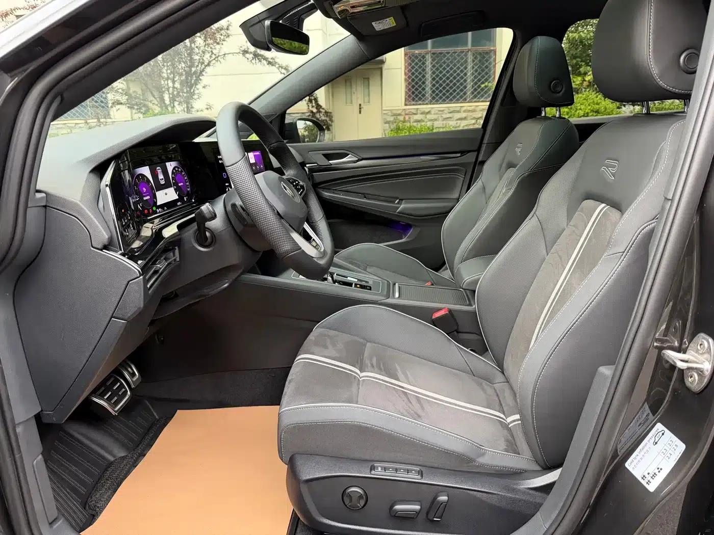 2023 Golf 280TSI DSG R-Line Lite — миниатюра 4