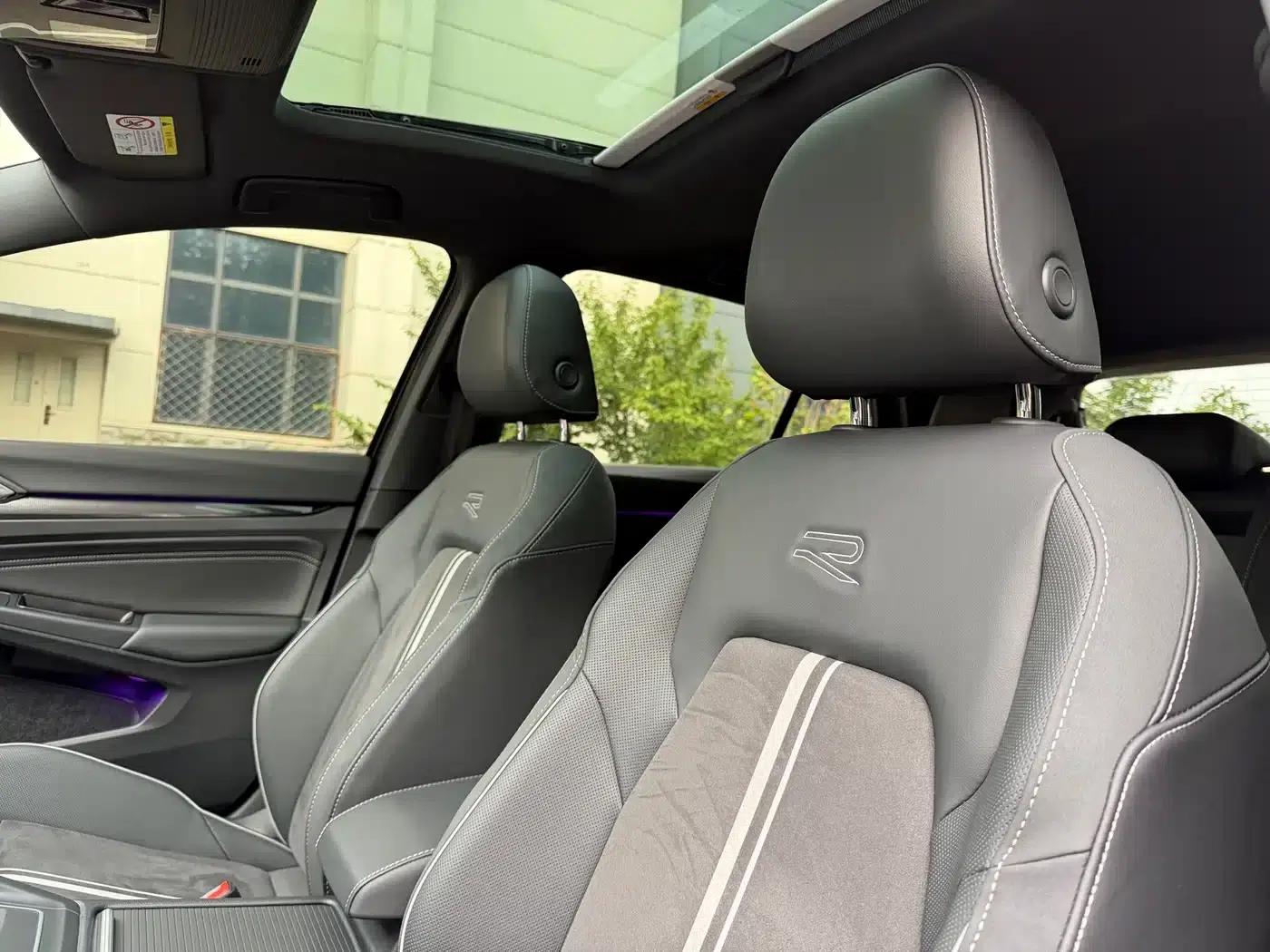 2023 Golf 280TSI DSG R-Line Lite — миниатюра 6