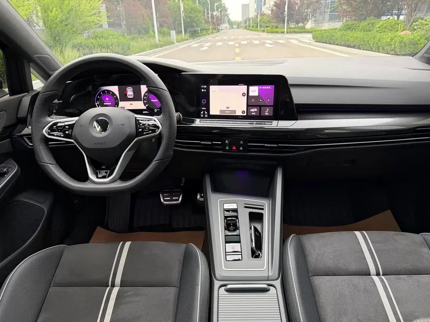 2023 Golf 280TSI DSG R-Line Lite — миниатюра 7