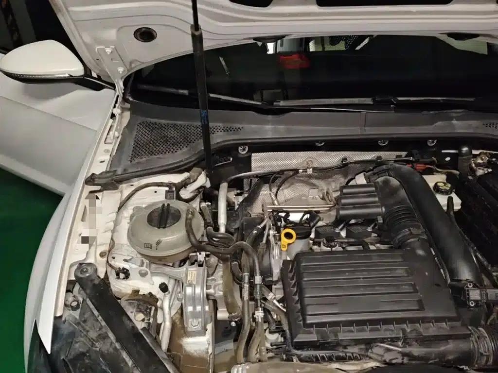 2014 Golf 1.4TSI Automatic Comfort — миниатюра 23