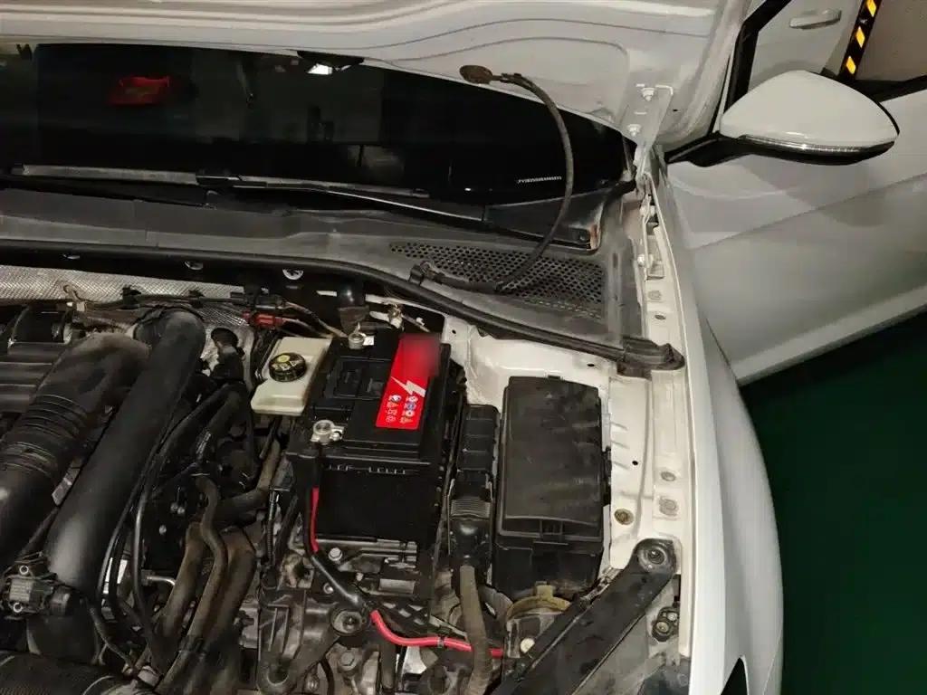 2014 Golf 1.4TSI Automatic Comfort — миниатюра 24