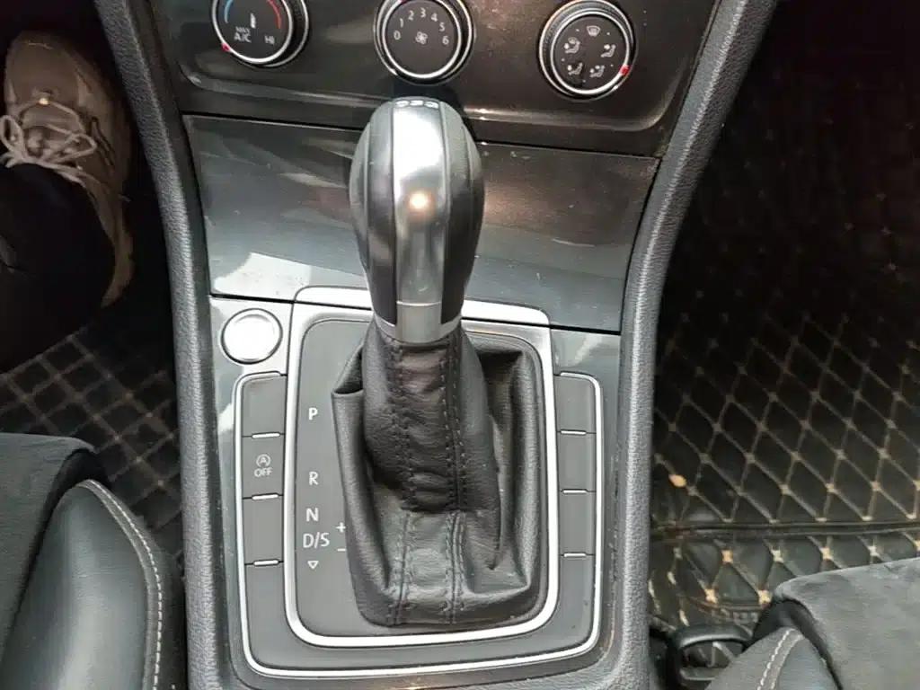 2020 Golf 280TSI DSG Luxury — миниатюра 21