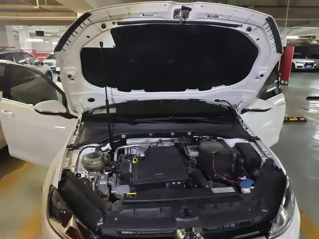 2014 Golf 1.6L Automatic Comfort — миниатюра 11