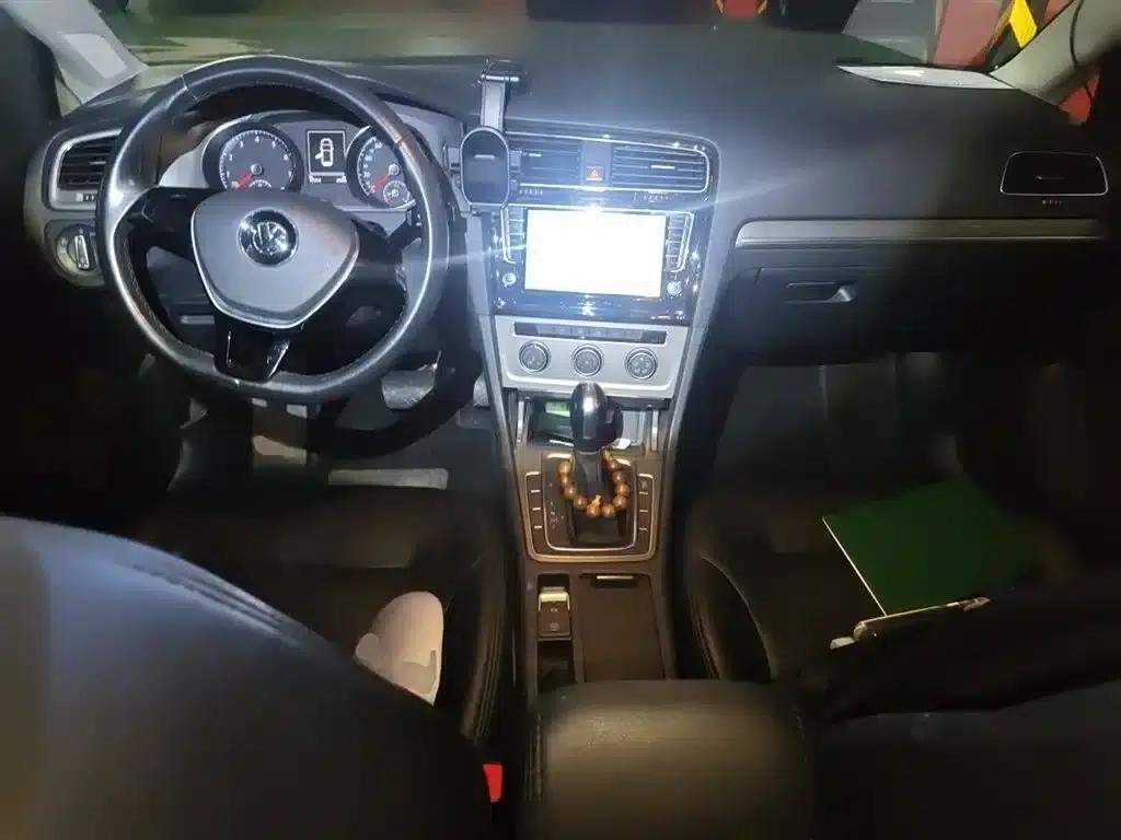 2014 Golf 1.6L Automatic Comfort — миниатюра 13