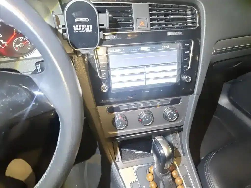 2014 Golf 1.6L Automatic Comfort — миниатюра 6