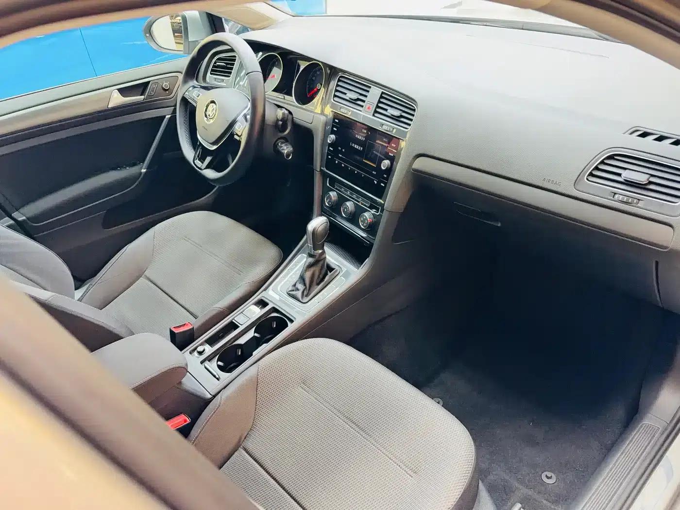 2019 Golf 1.8TSI Touring (Imported) — миниатюра 15