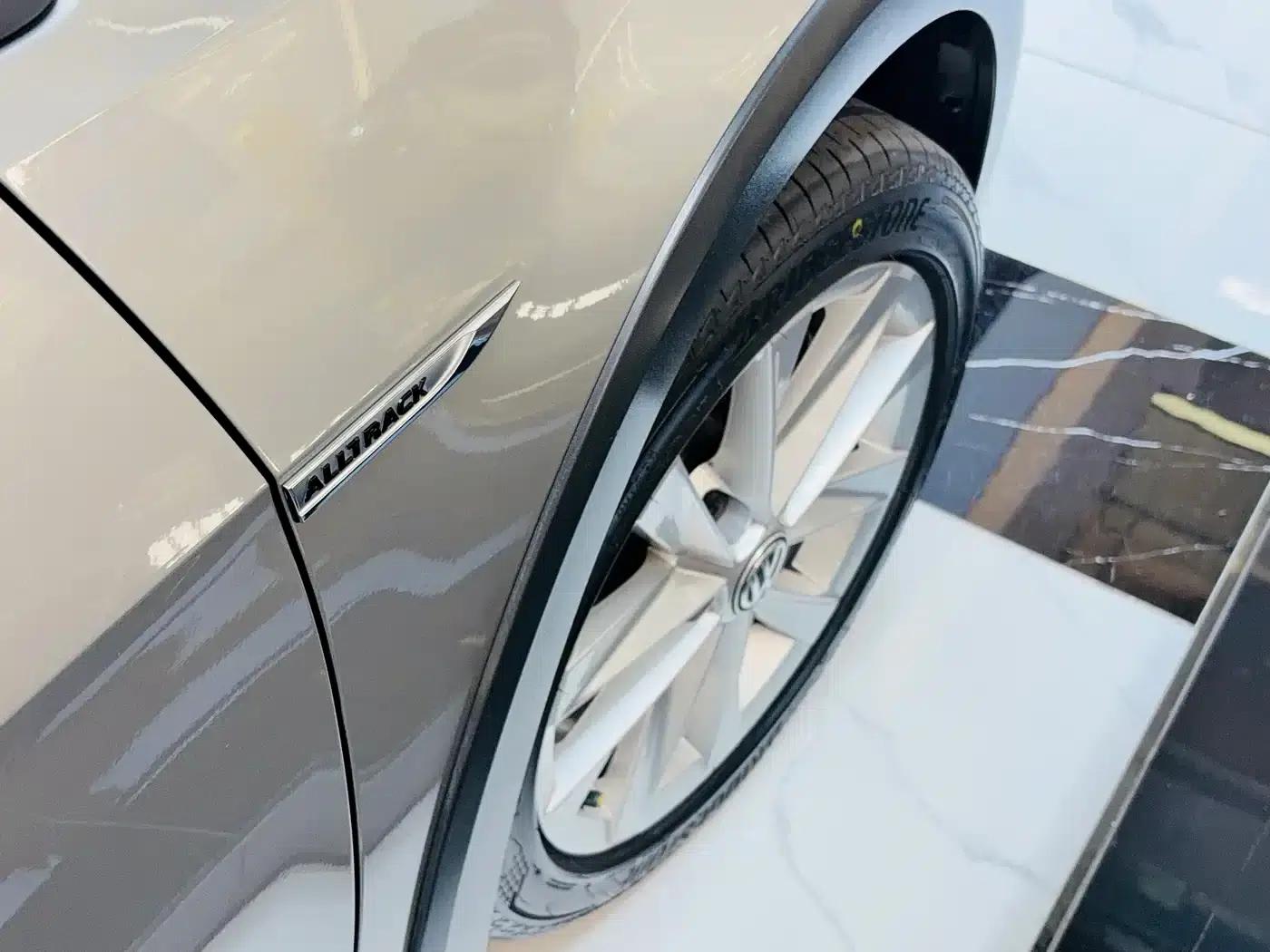 2019 Golf 1.8TSI Touring (Imported) — миниатюра 20