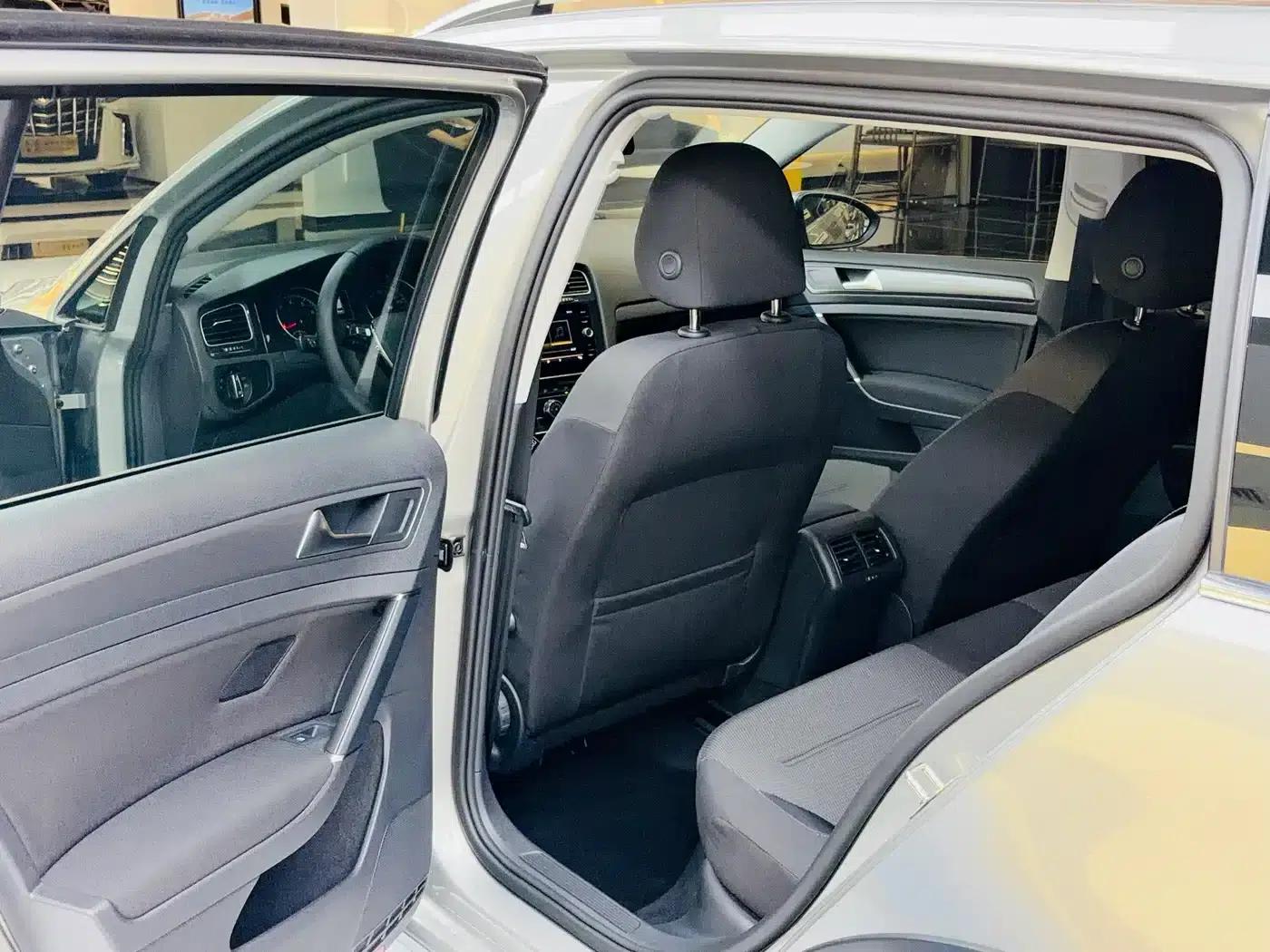 2019 Golf 1.8TSI Touring (Imported) — миниатюра 7