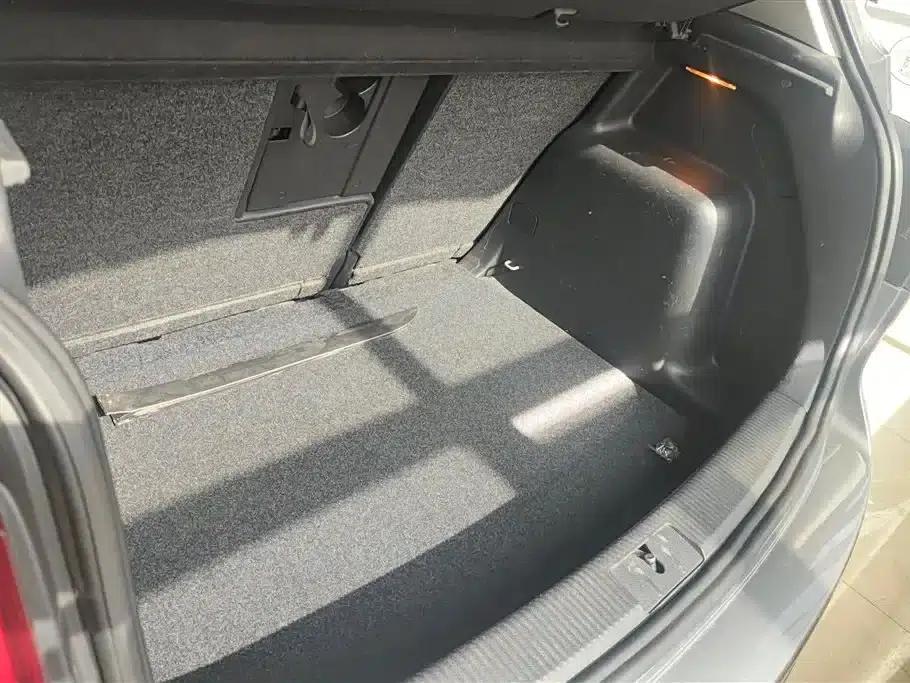 2011 Golf (Imported) 1.4TSI Comfort Touring Edition — миниатюра 4