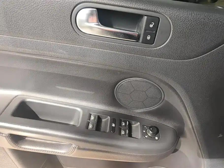 2011 Golf (Imported) 1.4TSI Comfort Touring Edition — миниатюра 7