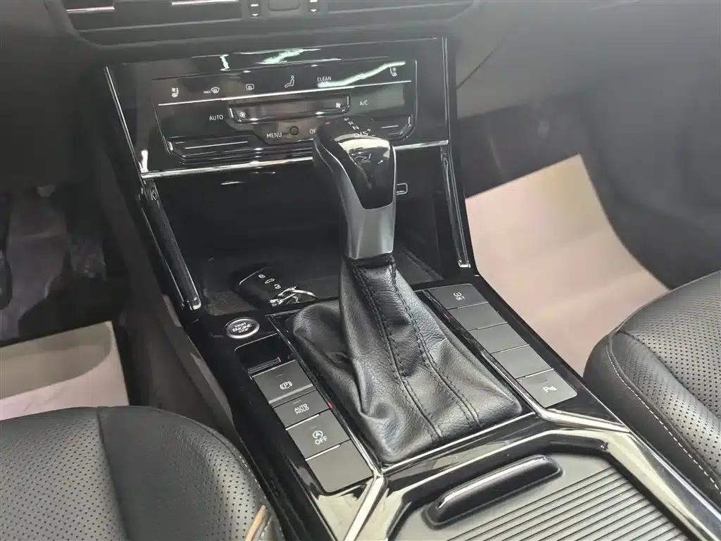 2019 Volkswagen Passat 330TSI Luxury Edition (China VI Emission Standard) — миниатюра 15