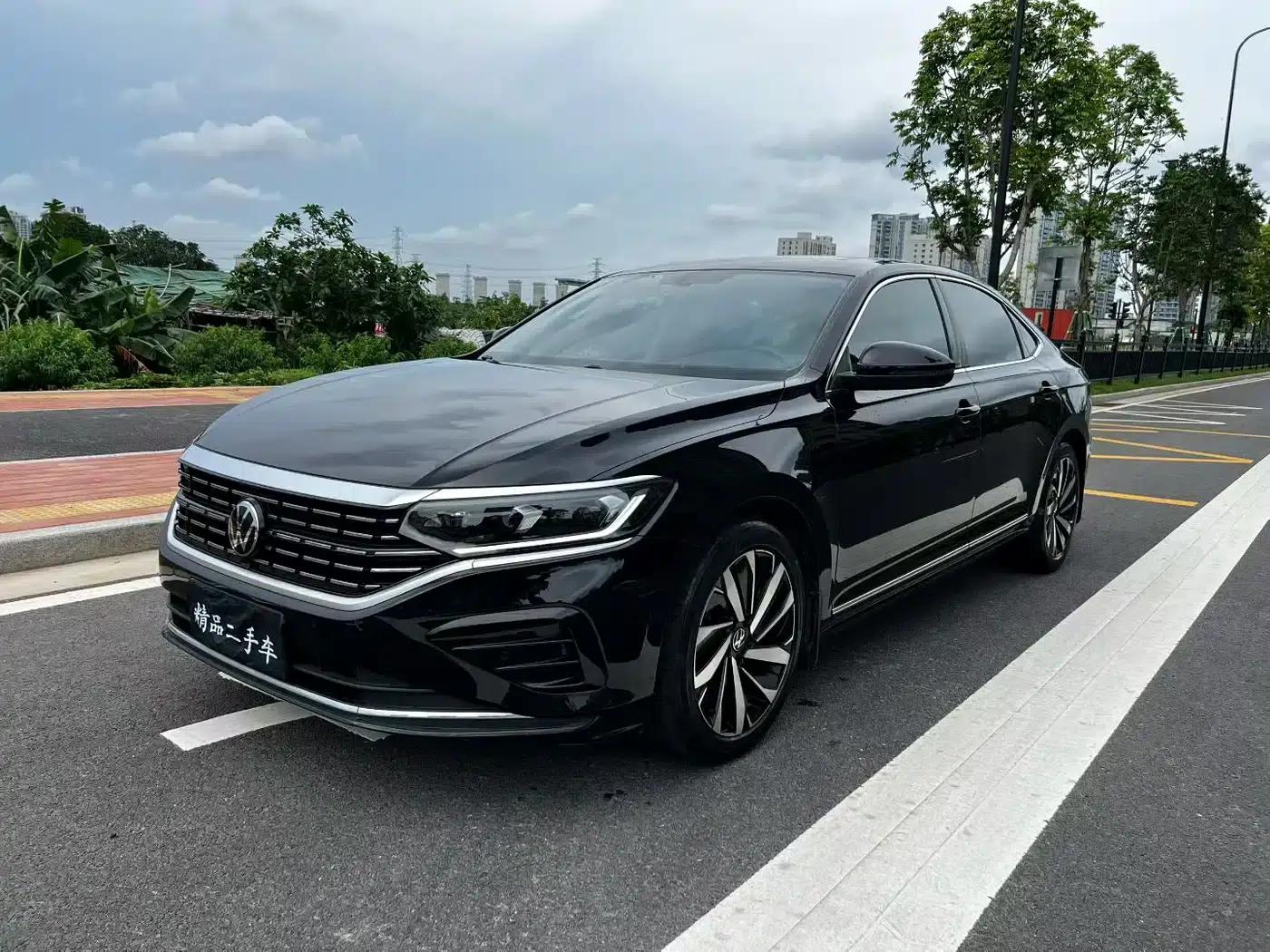 2023 Passat Facelift 330TSI Elite Edition — миниатюра 1