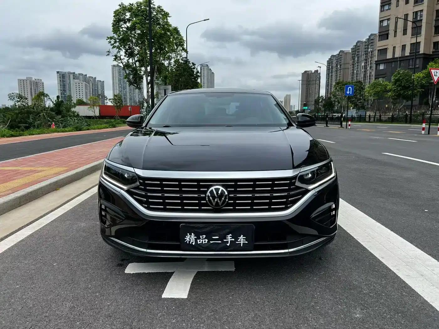 2023 Passat Facelift 330TSI Elite Edition — миниатюра 2
