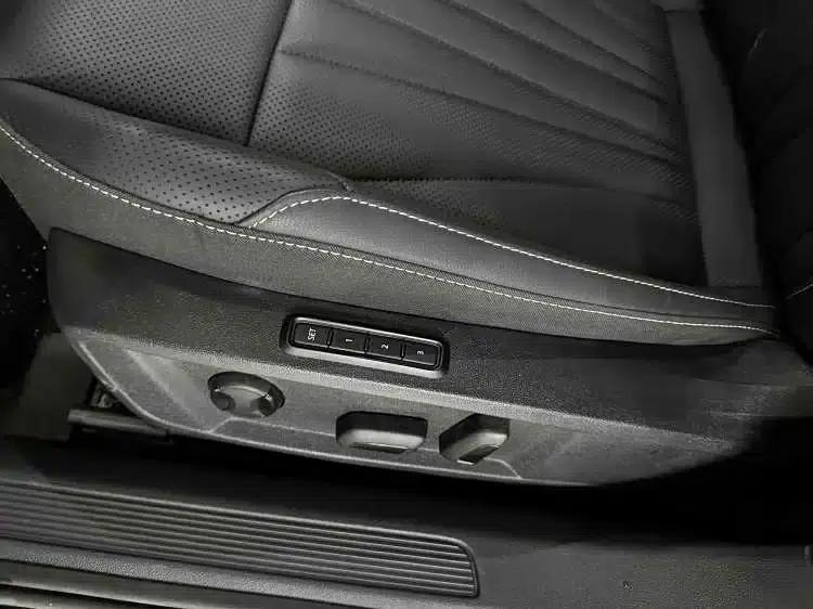 2026 Volkswagen Passat Outstanding Edition 380TSI Starry Sky Dragon Edition — миниатюра 8