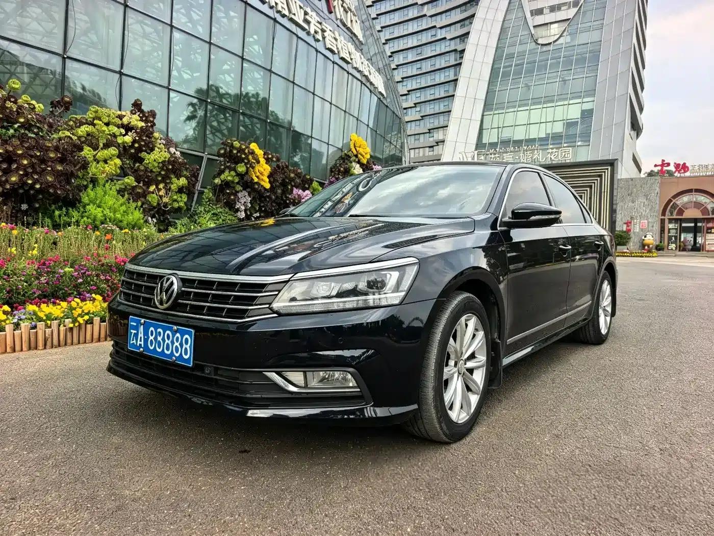 2017 Passat 280TSI DSG Premium Edition — миниатюра 1