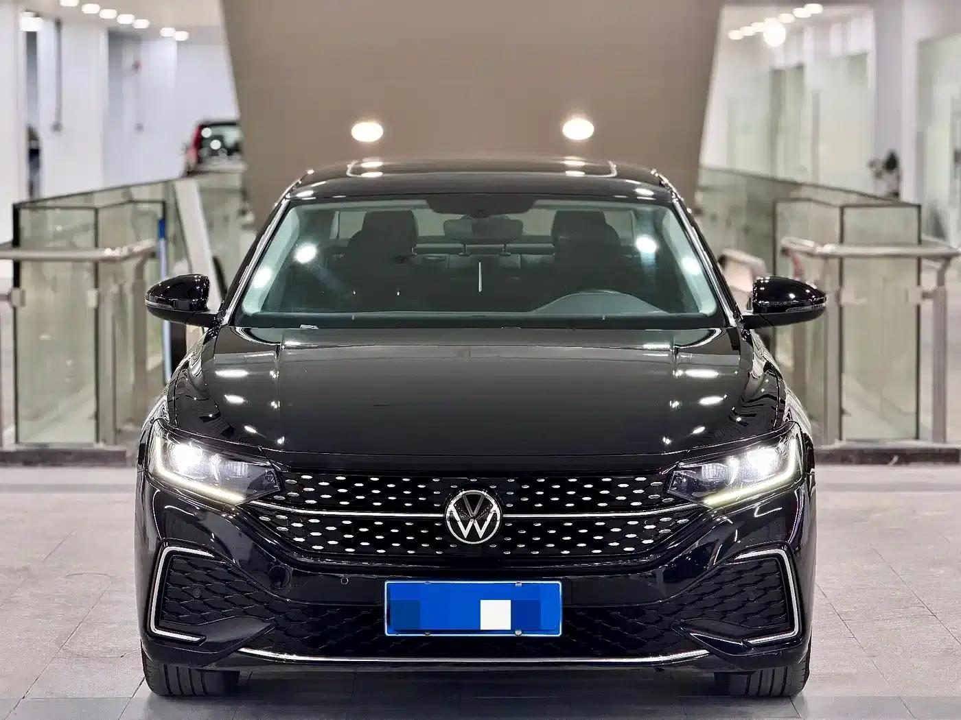 2023 Volkswagen Passat 330TSI Starry Sky Elite Edition — миниатюра 2