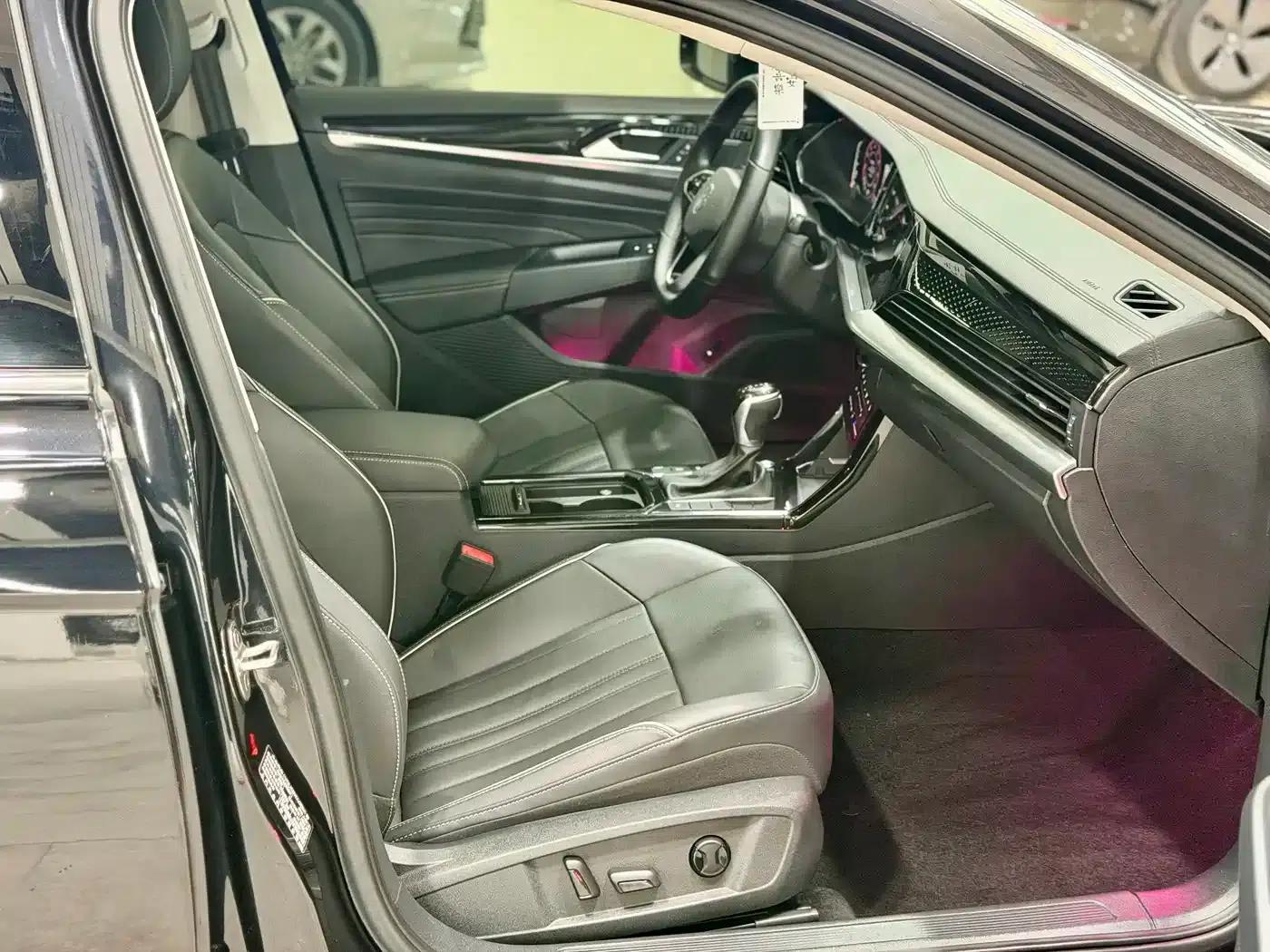 2023 Volkswagen Passat 330TSI Starry Sky Elite Edition — миниатюра 9