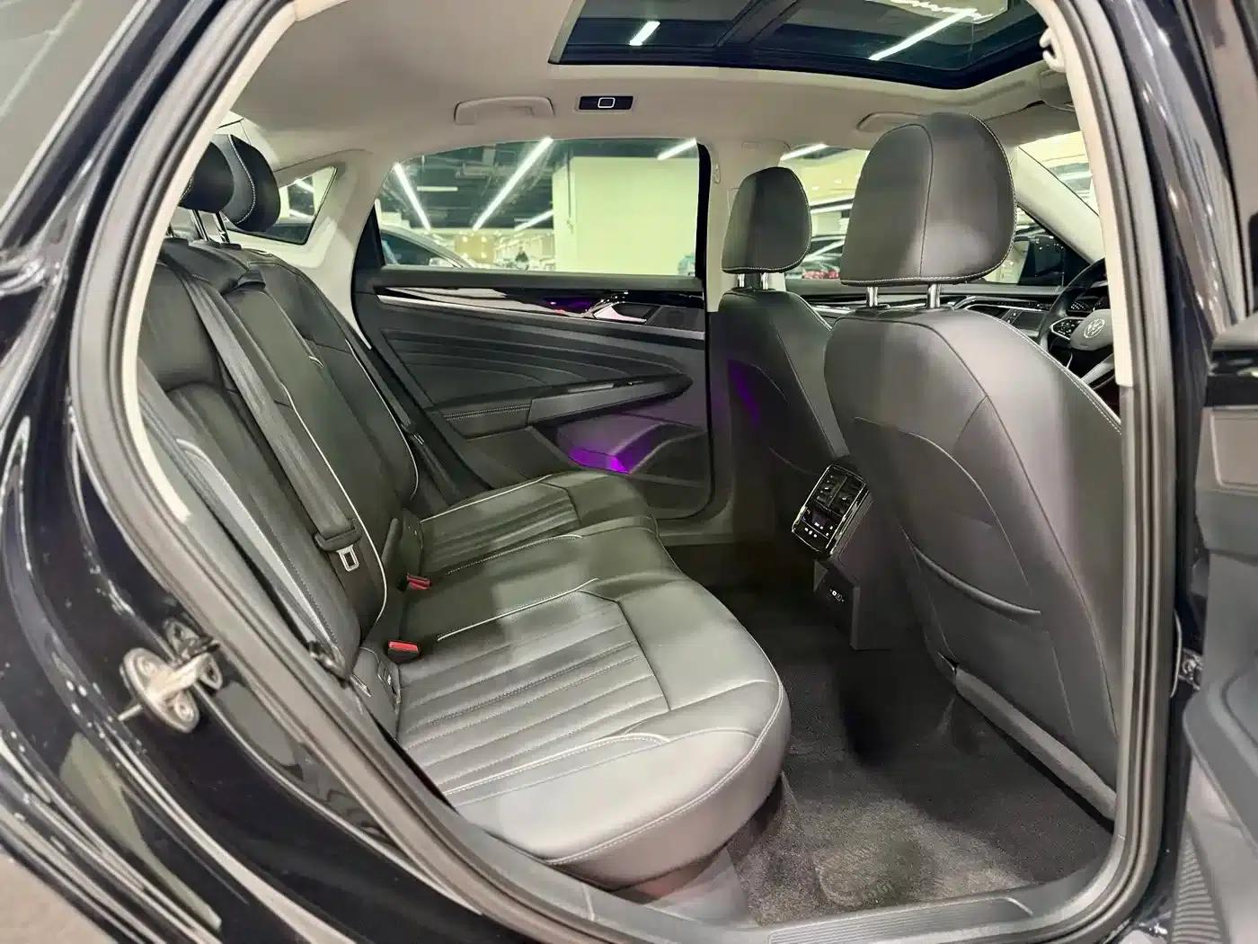 2023 Volkswagen Passat 330TSI Starry Sky Elite Edition — миниатюра 10