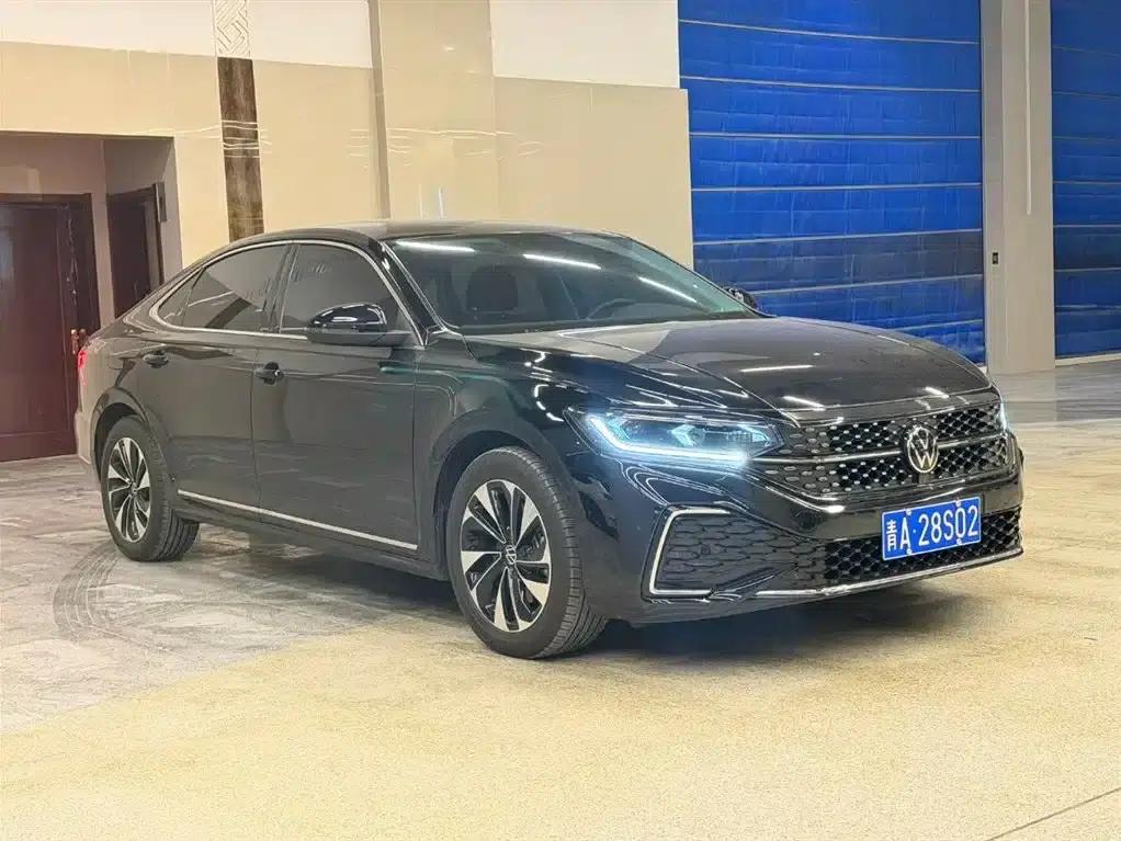 2023 Passat Facelift 280TSI Starry Sky Elite Edition — миниатюра 3