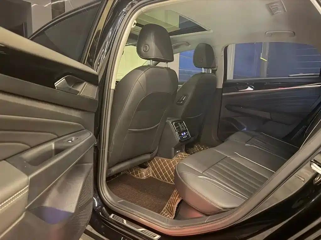 2023 Passat Facelift 280TSI Starry Sky Elite Edition — миниатюра 8