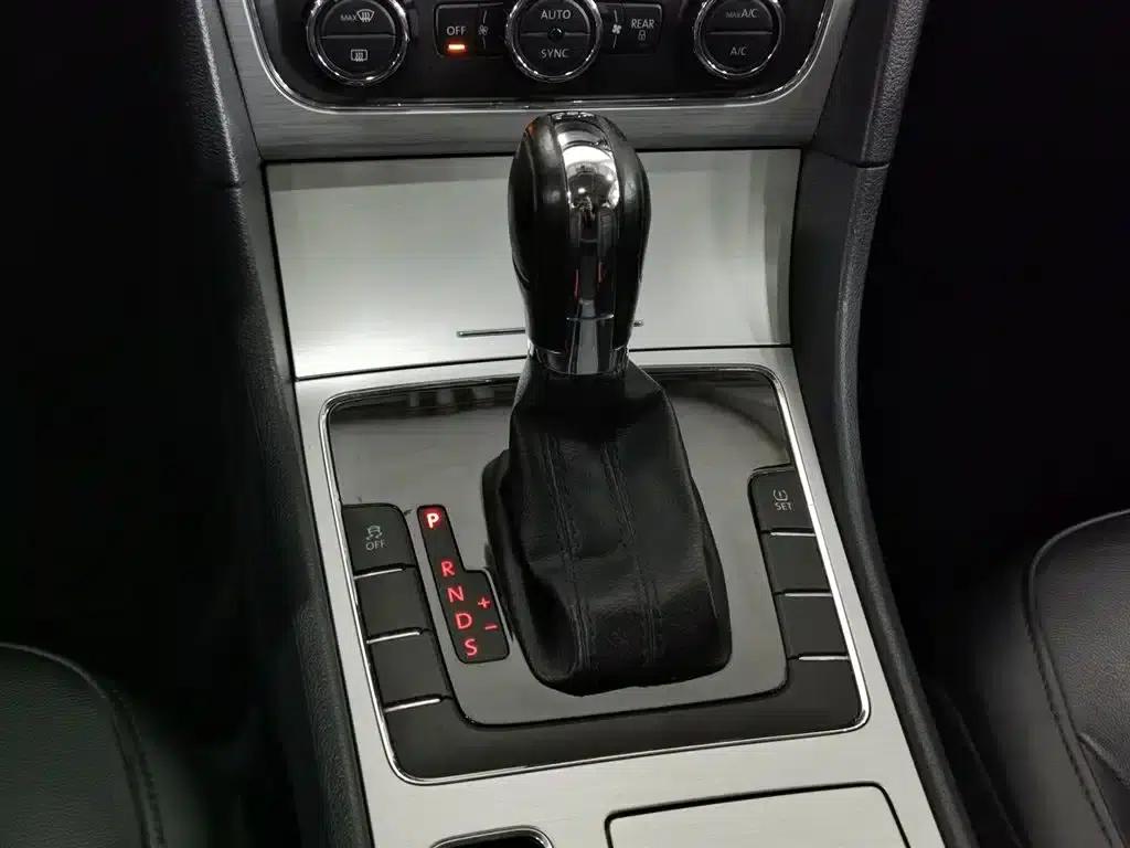 2015 Passat 1.8TSI DSG Premium Edition — миниатюра 13