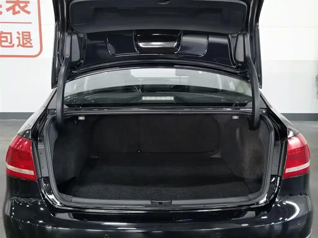 2015 Passat 1.8TSI DSG Premium Edition — миниатюра 16