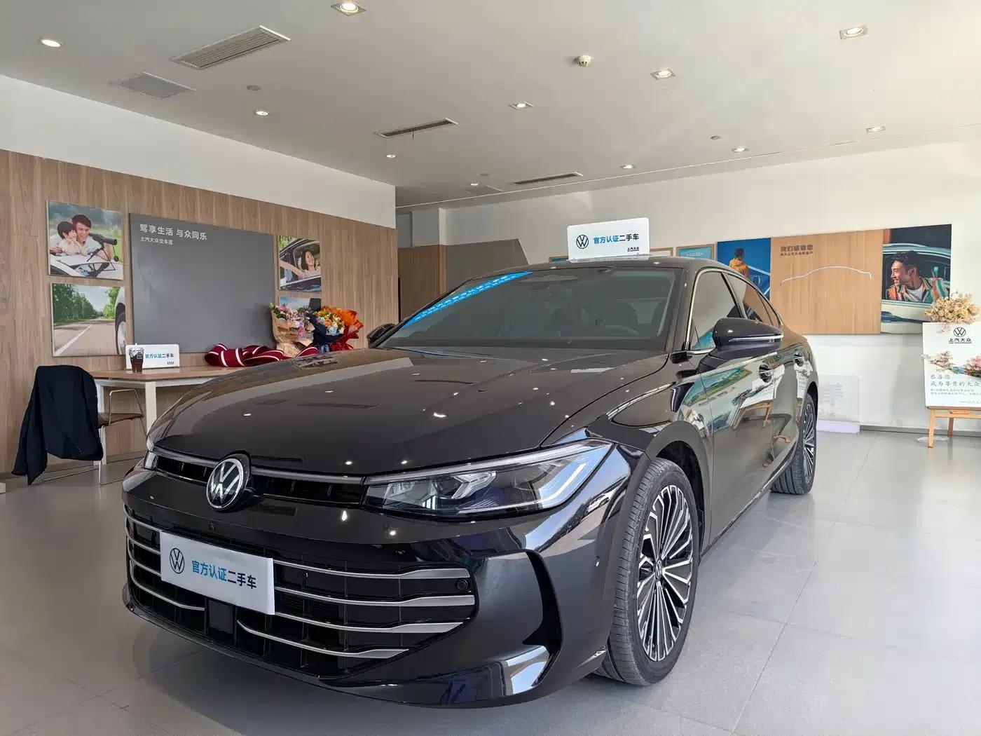2025 Passat Pro 380TSI Dragon Edition — миниатюра 1