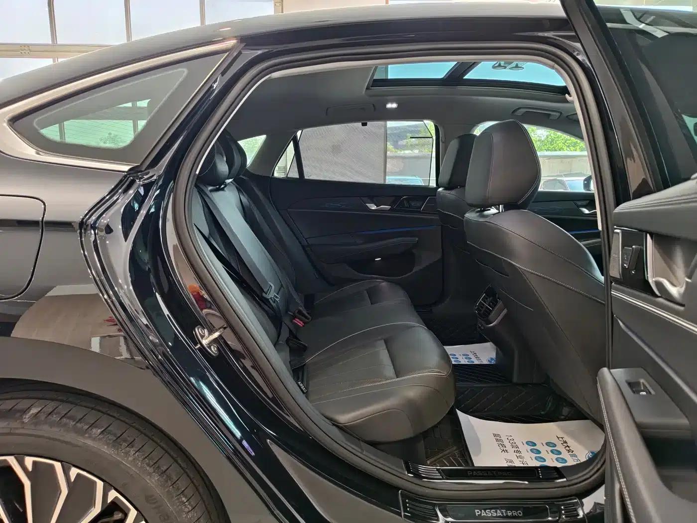 2025 Passat Pro 380TSI Dragon Edition — миниатюра 13