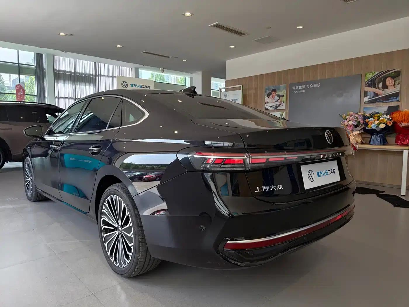 2025 Passat Pro 380TSI Dragon Edition — миниатюра 17